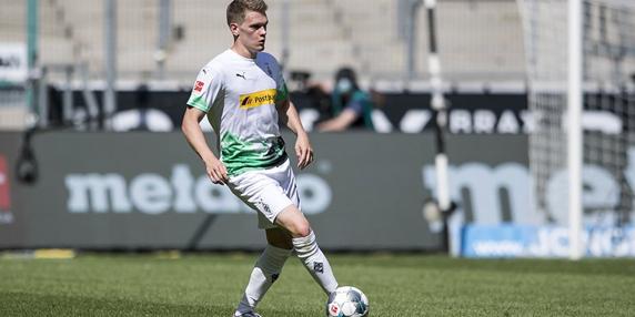 Matthias Lukas Ginter es un futbolista alemán. Juega en la posición de defensa central y desde 2017 milita en el Borussia Mönchengladbach de la Bundesliga de Alemania.