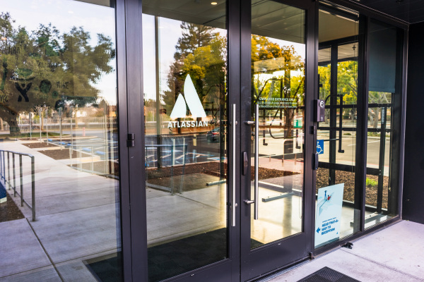 Atlassian trae una vista de tabla a Trello