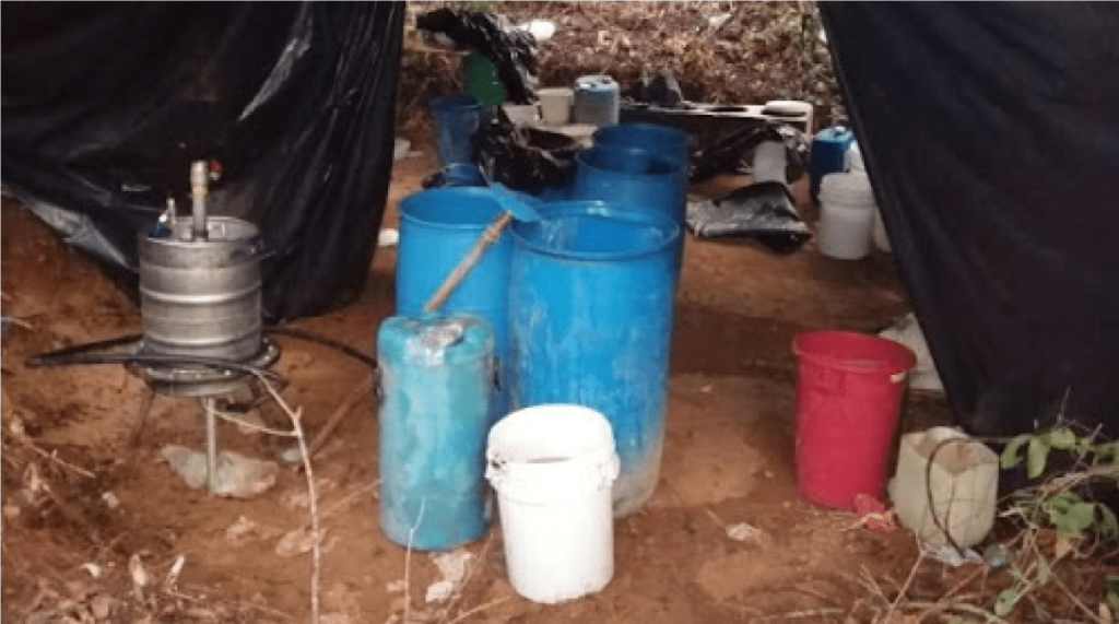 Descubren un narco laboratorio en Pedro Escobedo, decomisan droga y detienen a narcomenudistas