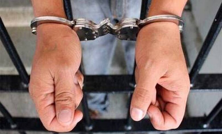 Detienen a narcomenudista en El Marqués, decomisan en cateo casi 2 mil dosis de droga