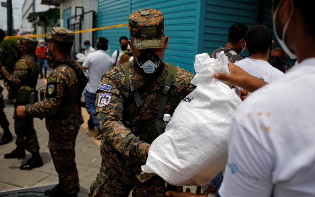 El Salvador prorroga cierre de aeropuerto por aumento en casos Covid-19