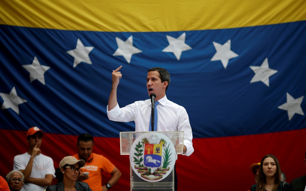 Gobierno británico da a Guaidó control del oro venezolano en Banco de Inglaterra