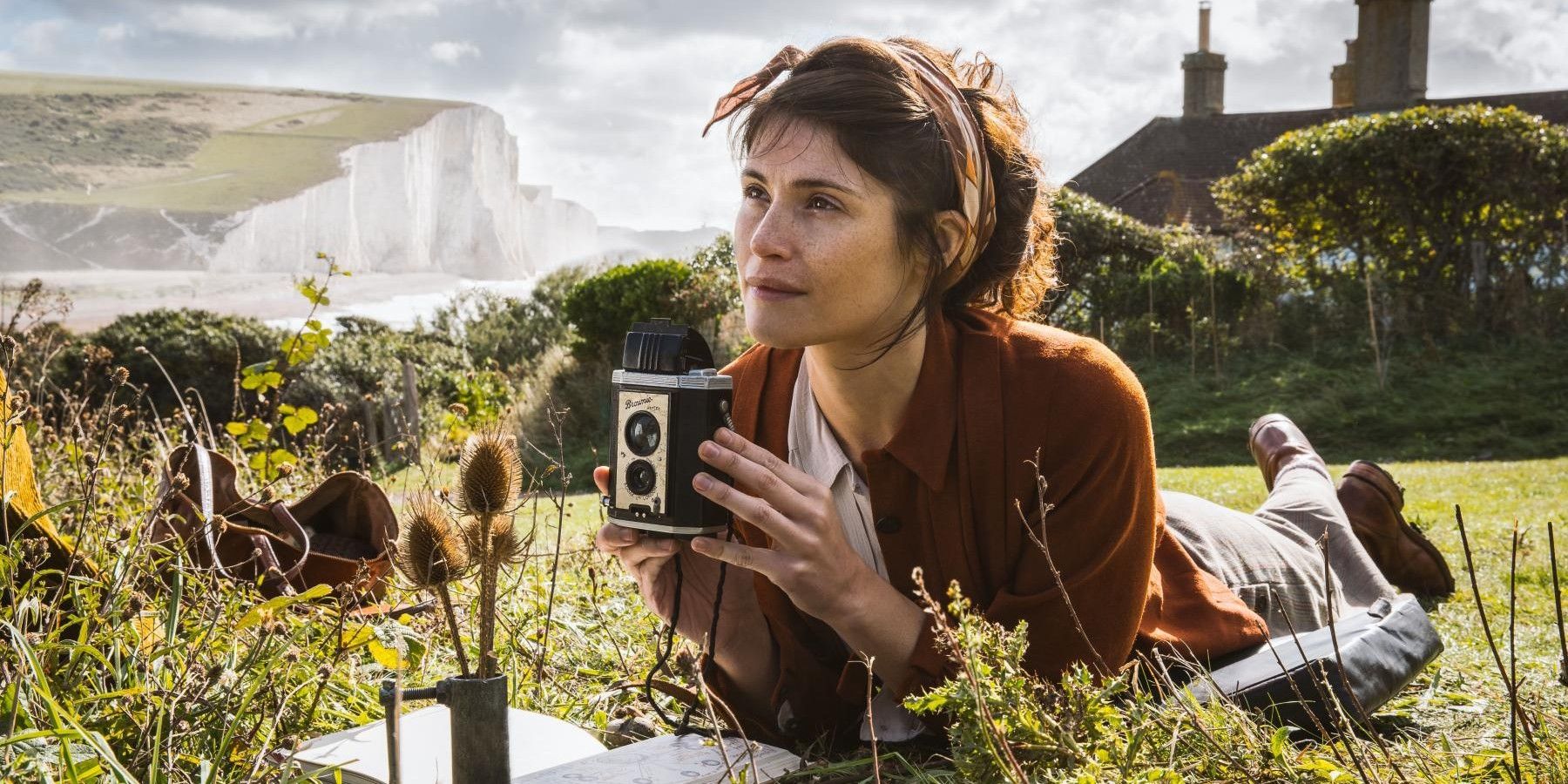 Summerland (2020) Reseña de película | Screen Rant