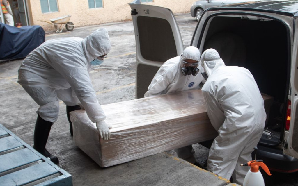 Supera Iztapalapa los mil fallecimientos a causa del Covid-19; revisa aquí las cifras de tu municipio