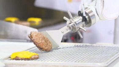 Un robot podría cocinar tu próxima hamburguesa de White Castle
