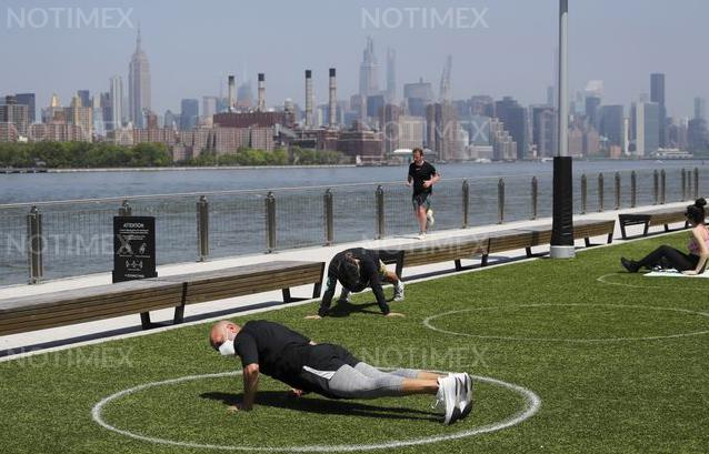 Inicia NY reapertura económica tras más de dos meses de cierre