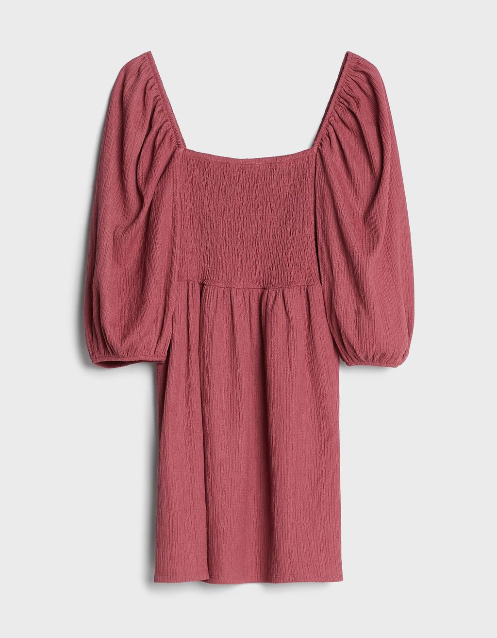 Este vestido babydoll de Bershka alarga las piernas y estiliza la figura