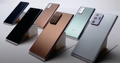 ese conjunto de cámaras no es exactamente pequeño,