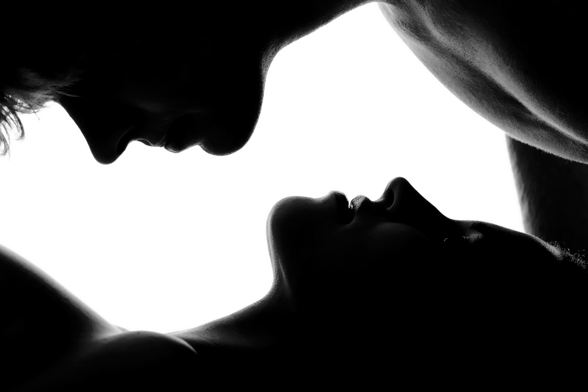 Eres un hombre: ¿Qué escoges en una tienda erótica?