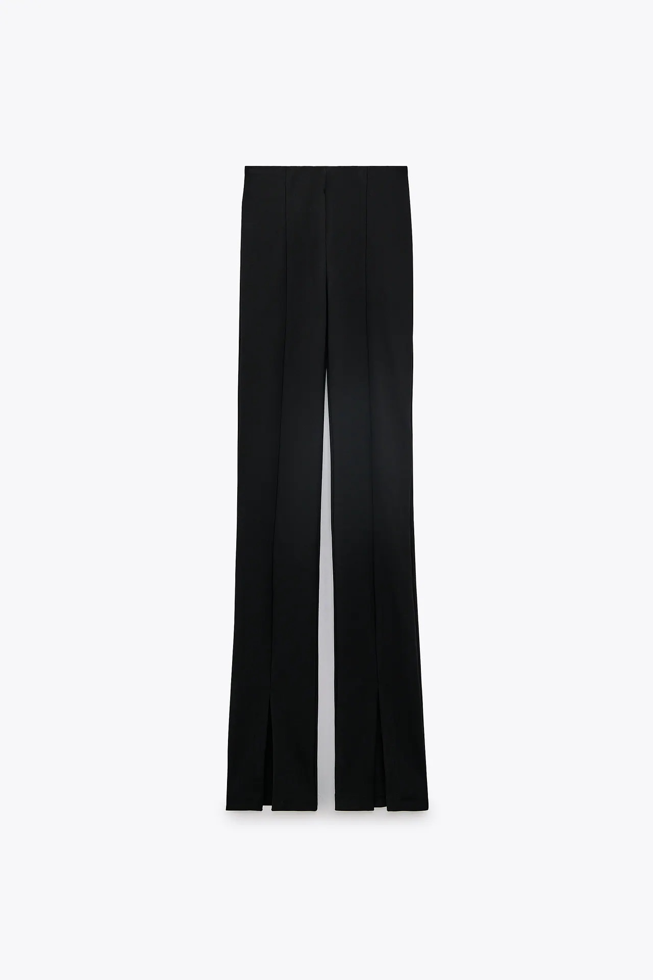 Estos son los leggins negros de Zara inspirados en la colección de Victoria Beckham 