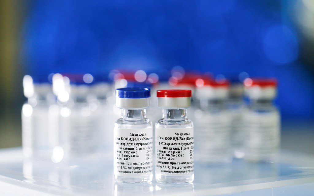 OMS critica “nacionalismo de las vacunas” y llama a pacto mundial