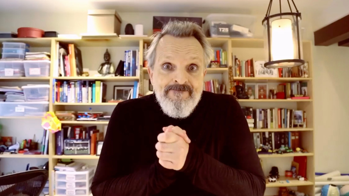 “El bicho existe”: Miguel Bosé ahora dice que sí cree en el coronavirus