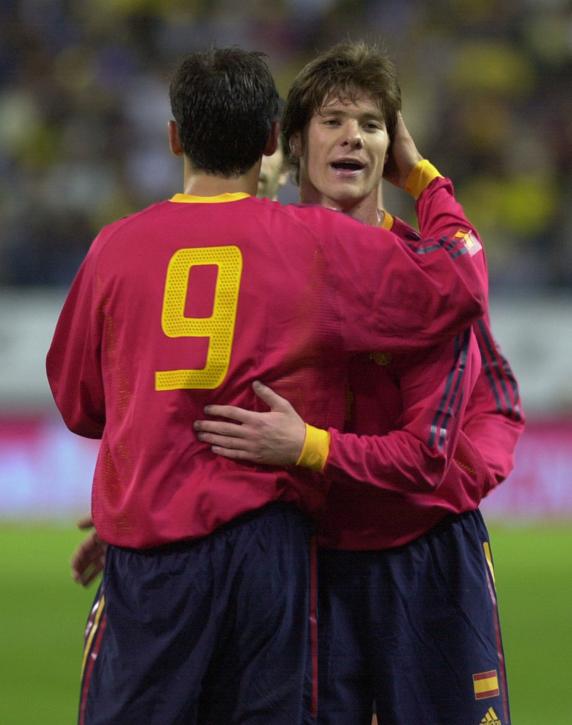 Xabi Alonso debutó ese 30 de abril de 2003 con la seleccion