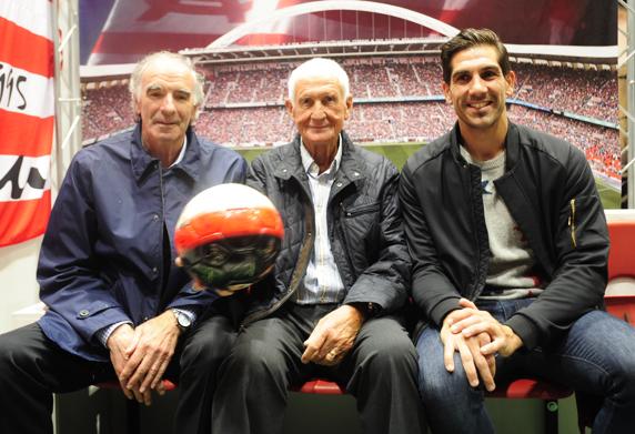 Iribar, Cedrún y Gorka Iraizoz, en un homenaje.