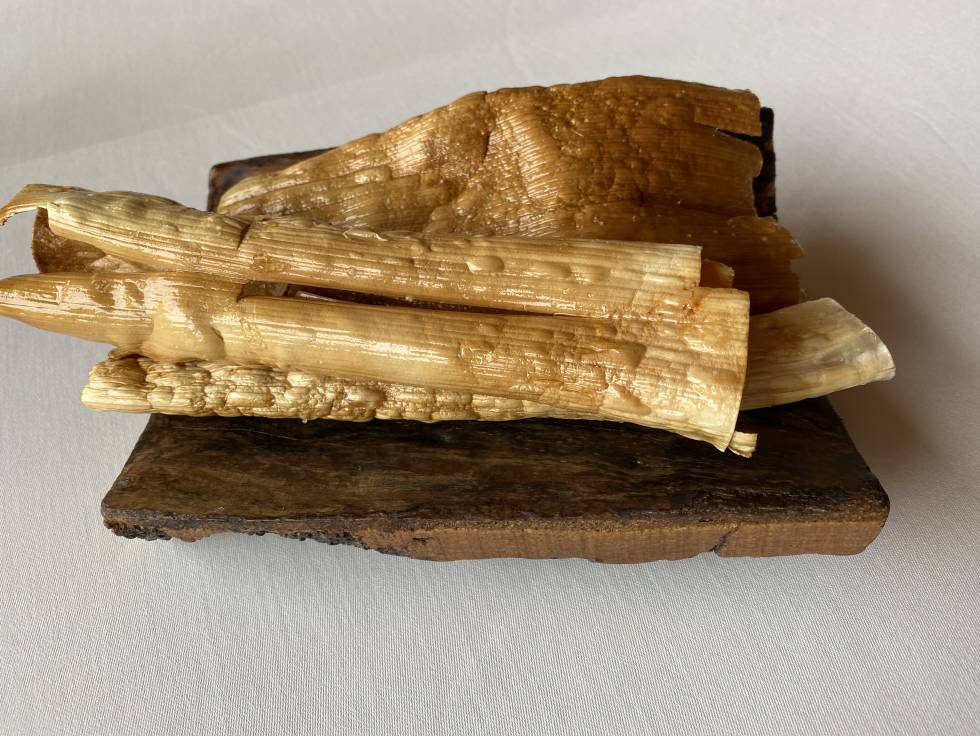 Cortezas elaboradas con hojas de puerros. J.C. CAPEL