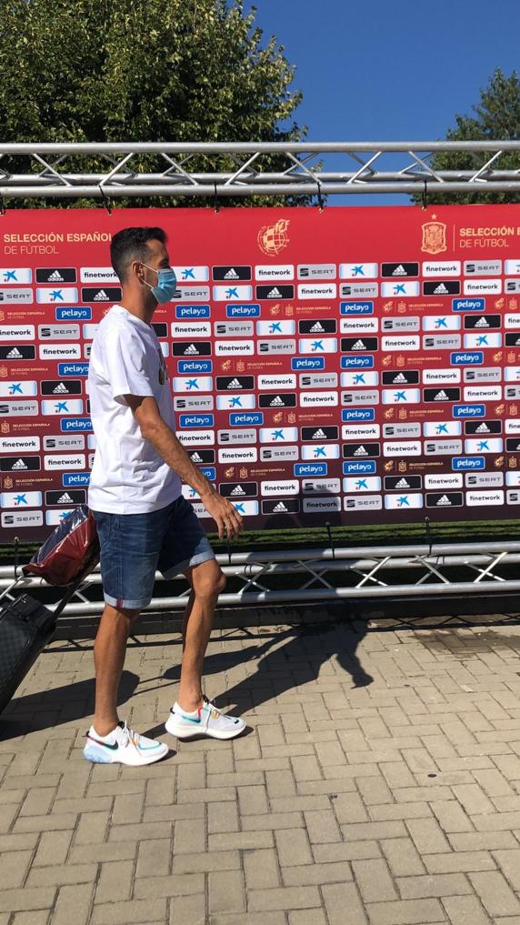 Sergio Busquets se incorpora a la concentración