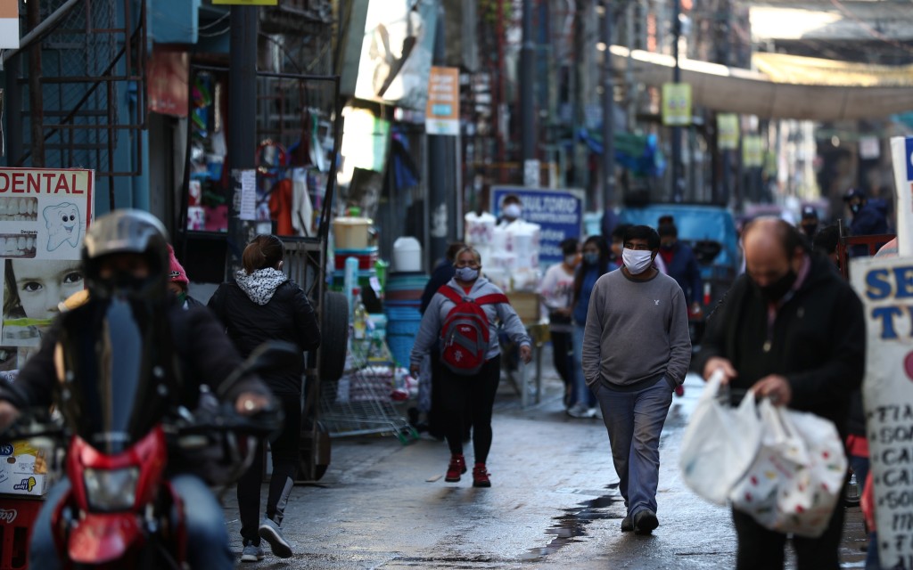 Buenos Aires volverá a cuarentena estricta por dos semanas para controlar el virus