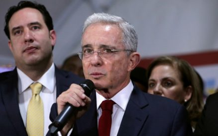 Corte Suprema de Colombia ordena detención del expresidente Álvaro Uribe