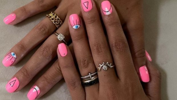 Cristina Pedroche tiene la manicura ideal que puedes hacerte fácilmente en casa