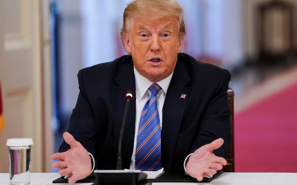 Donald Trump continúa desacreditando a los epidemiólogos de su propio gobierno