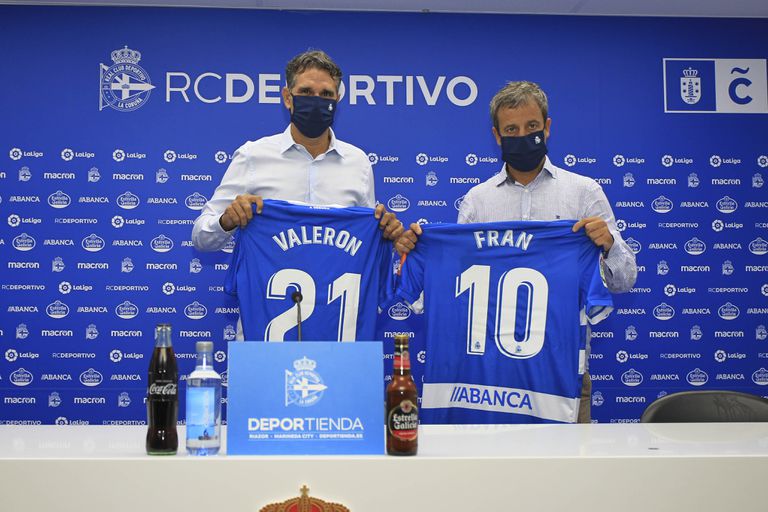 Valerón (izquierda) y Fran, este martes en Riazor.