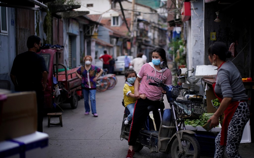 Entrevista OMS a científicos de Wuhan para indagar origen de Covid-19