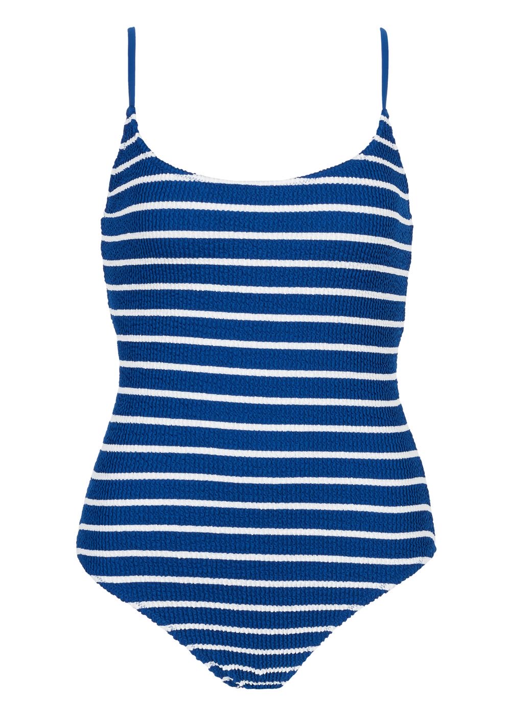 Estas son las opciones low cost del bañador que Carmen Lomana lleva a la peluquería