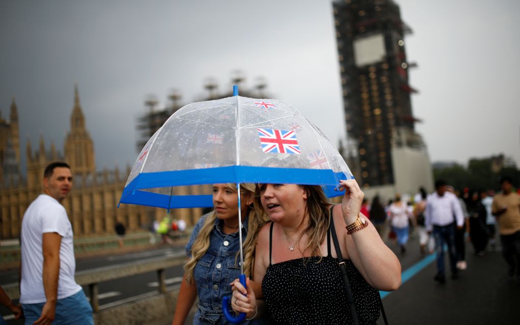 Gobierno británico estima que 6% de población inglesa tiene anticuerpos de coronavirus