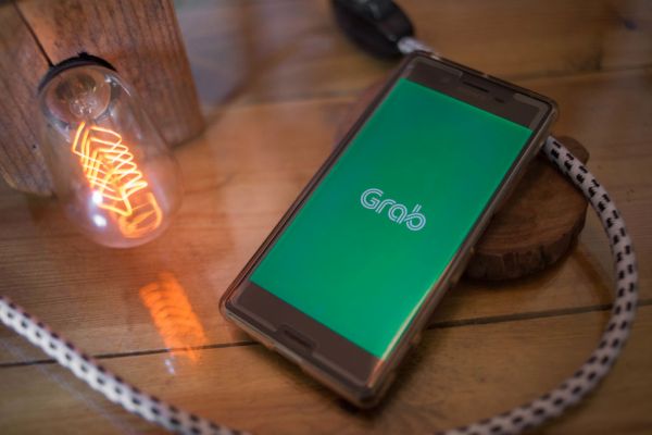 Grab lanza nuevos servicios financieros para el consumidor, incluidas microinversiones y préstamos
