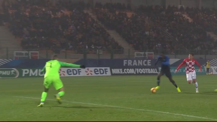 Ivo Grbic, en un partido con Croacia ante Francia