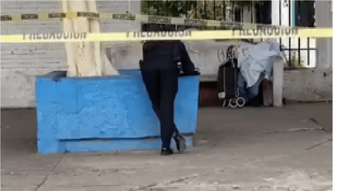 Hallan hombre muerto afueras de un jardín de niños en el barrio de San Antonio de Felipe Carrillo Puerto