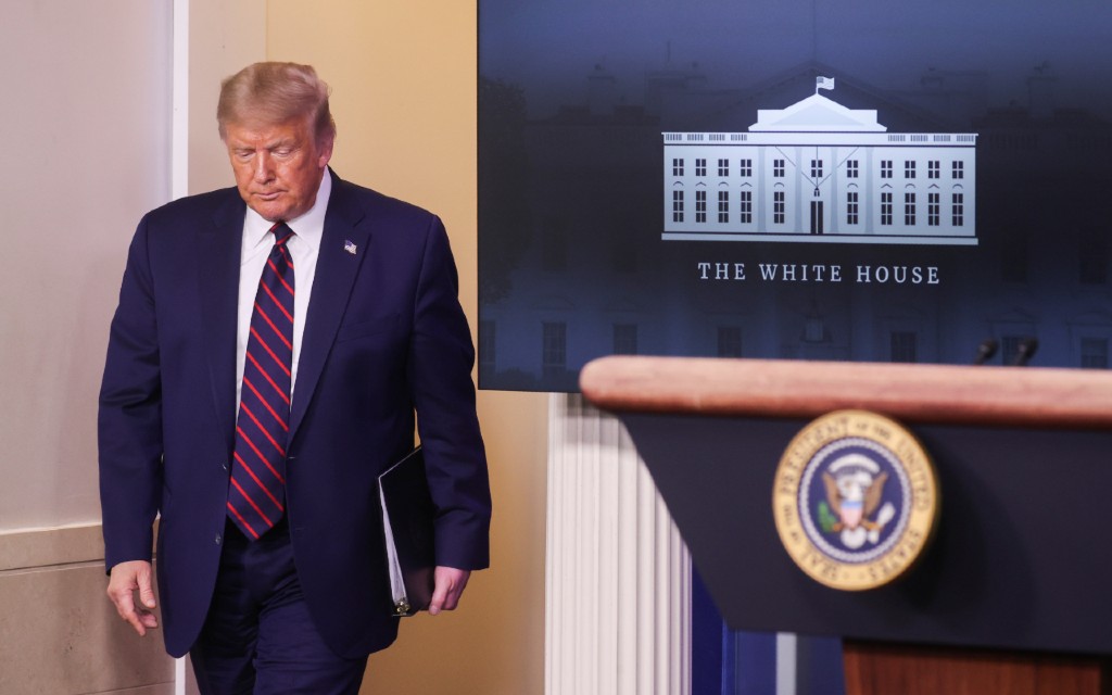 Intento de Trump por lograr parte de ingresos por el acuerdo Microsoft-TikTok podría generar acciones legales: abogados