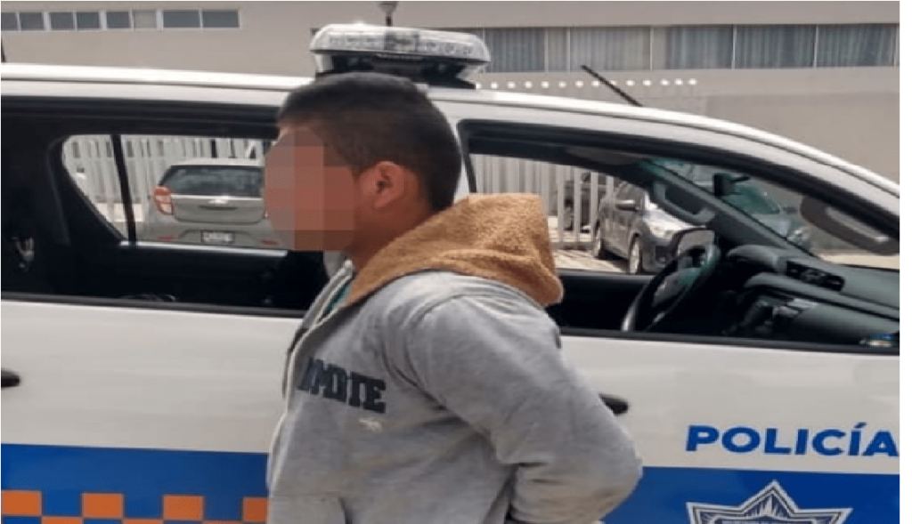 Intentó matar a su propia madre con un cuchillo, en San Juan del Río