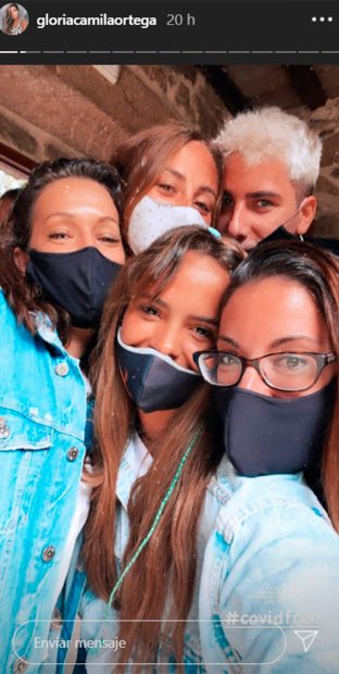 Gloria Camila, Rocío Flores 