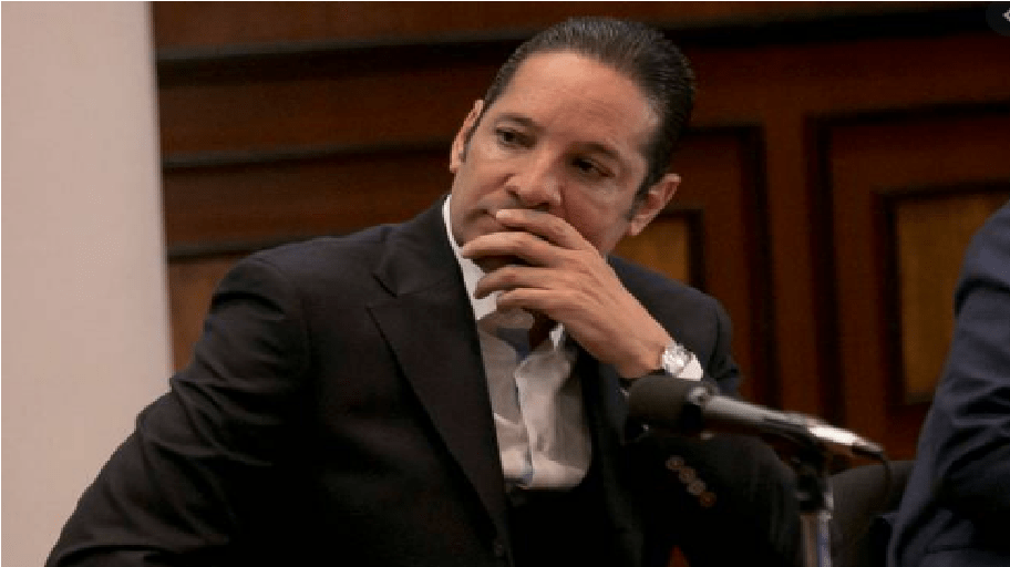 La ingratitud de Pancho Domínguez: Abandona y da la espada a su fiel asistente y “amigo” desde hace 25 años