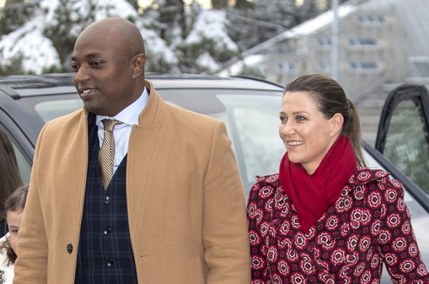 Marta Luisa de Noruega y el chamán Durek Verret en una imagen de archivo/Gtres