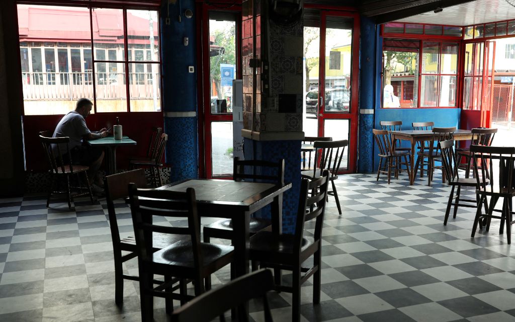 Medio millón de empresas cerraron por coronavirus en Brasil durante dos semanas