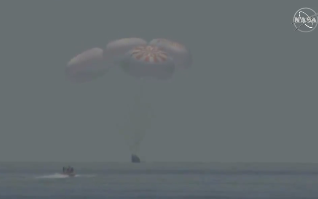 Misión exitosa, astronautas a bordo de SpaceX regresan a la Tierra | Video