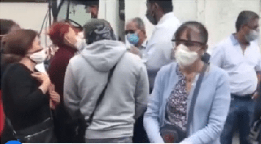 Notaría 24 de Querétaro, se niega entregar escrituras, ya pagaron, piden intervenga Secretaría de Gobierno