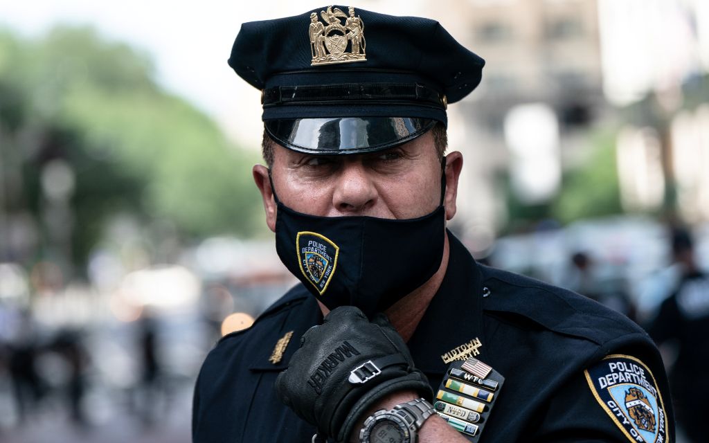 Nueva York expande cuarentena para turistas nacionales mientras pandemia avanza en EU