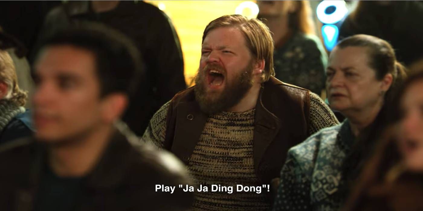 Participante real de Eurovisión acepta a regañadientes interpretar la canción de una película de Netflix