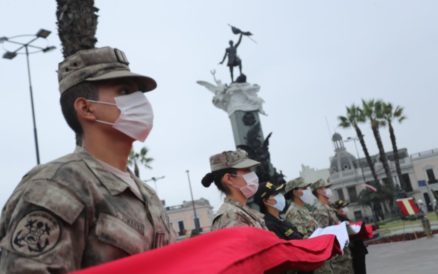 Perú prohíbe reuniones familiares y retoma toque de queda los domingos por rebrote de Covid-19