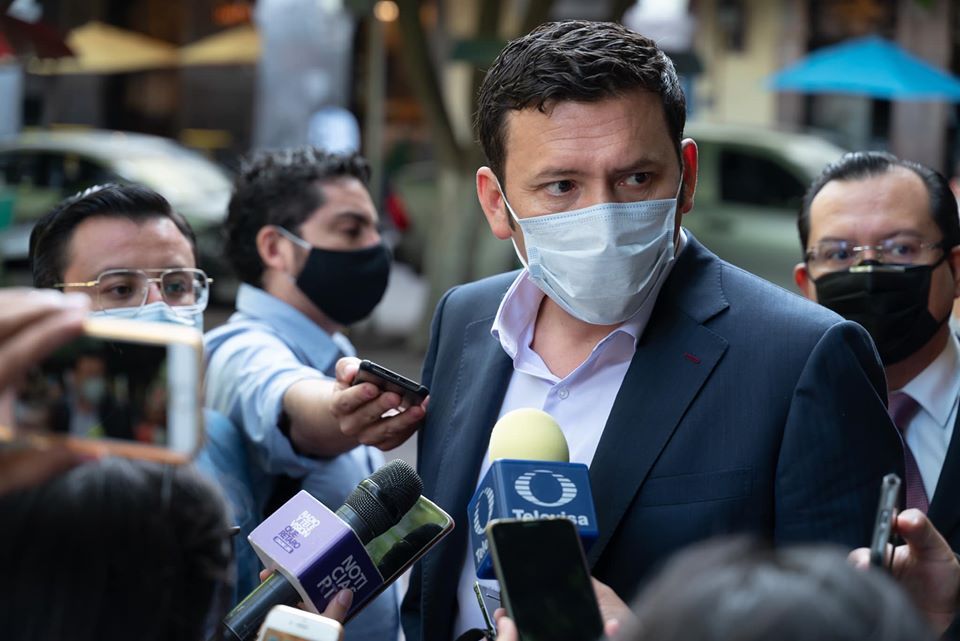 Que renuncié Pancho Domínguez por dignidad política, le pide senador de MORENA Juan José Jiménez