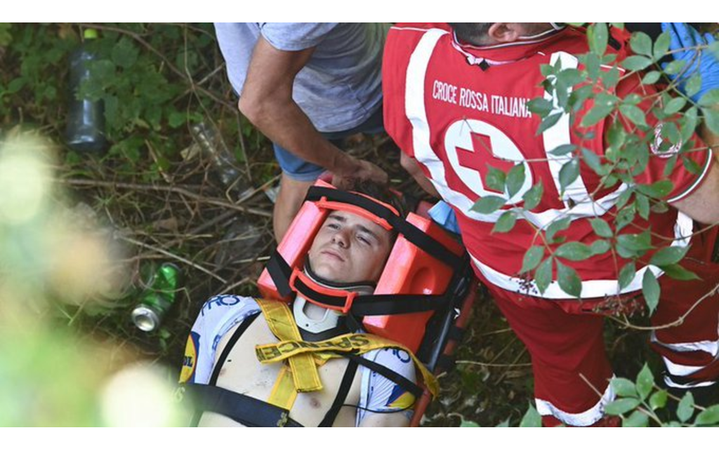 Sufre Remco Evenepoel fractura de pelvis y contusión en pulmón | Video