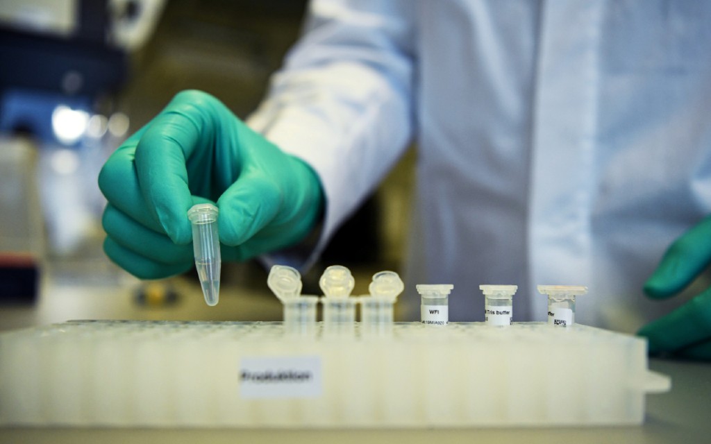 Vacuna contra Covid-19 podría estar lista a mediados de 2021