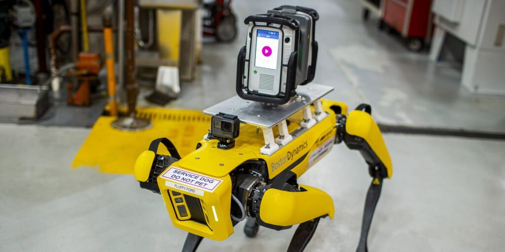 Ver Robot Spot 3D-Map de una fábrica de transmisiones Ford