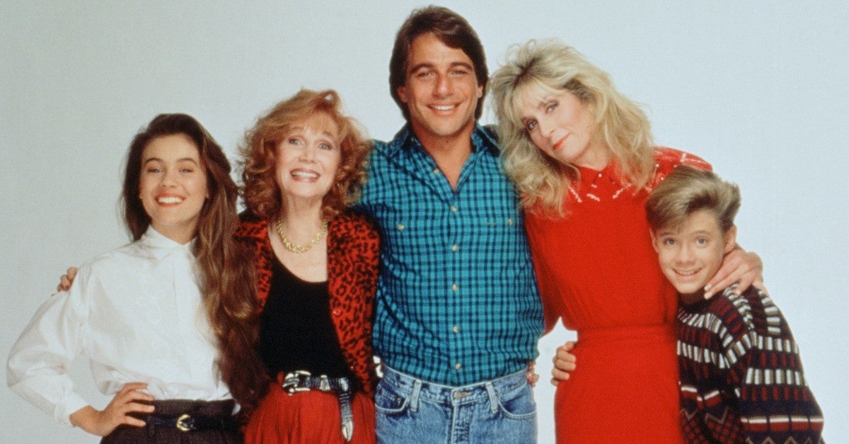 ¿Quién es la serie de secuelas de Boss? Tony Danza Alyssa Milano