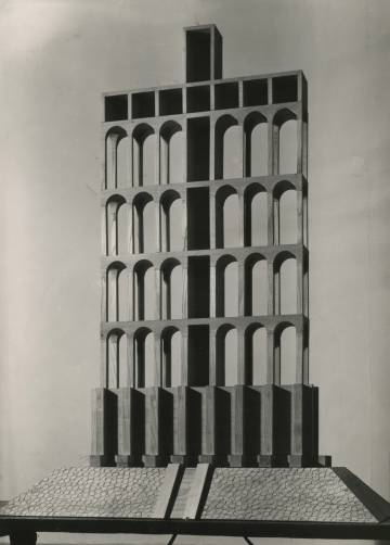 Proyecto para una cruz-acueducto para Cuelgamuros, de Francisco de Asís Cabrero.