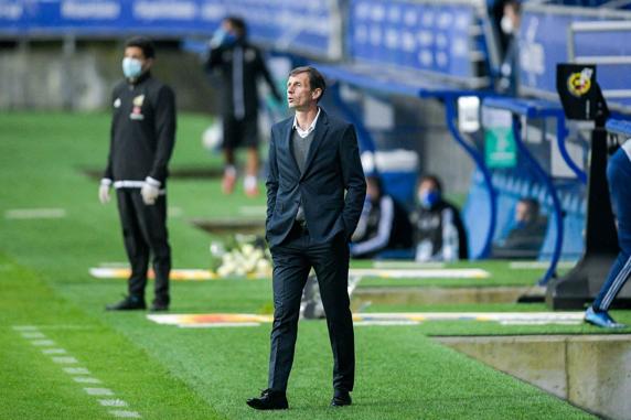 Ziganda resolvió una difícil papeleta en el Oviedo