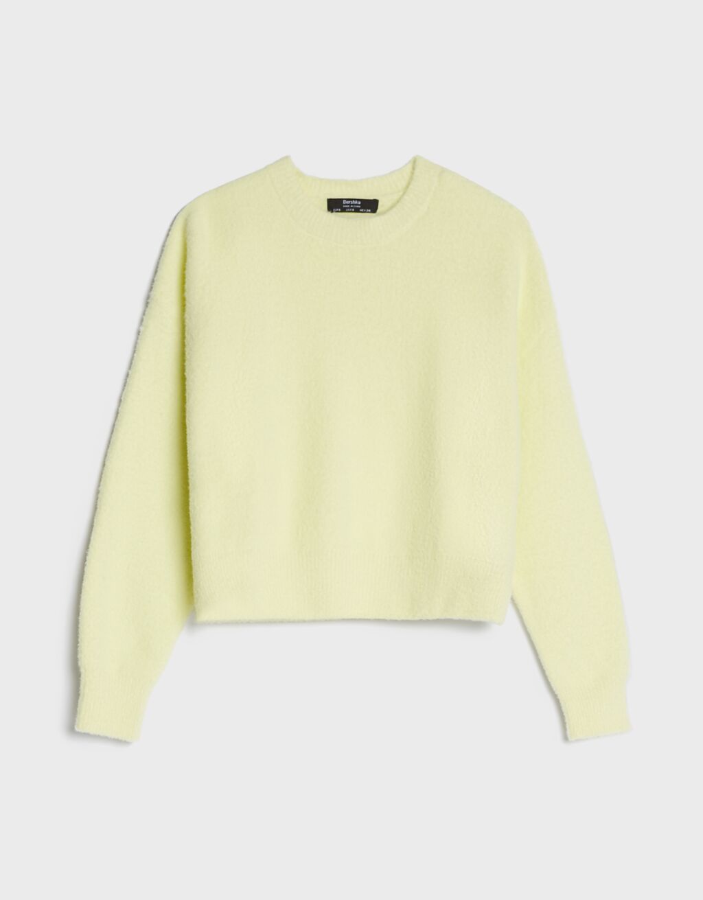 Este jersey de pelo de Bershka no querrás quitártelo en todo el otoño